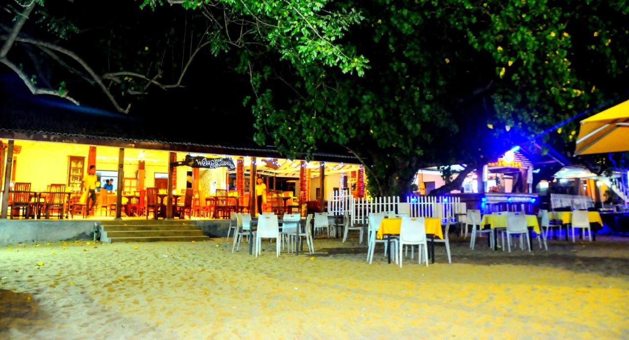 Happy Banana Hotel Unawatuna Exterior foto